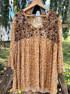 ZARA Floral Mini Dress in Orange & Brown Size Medium Like New